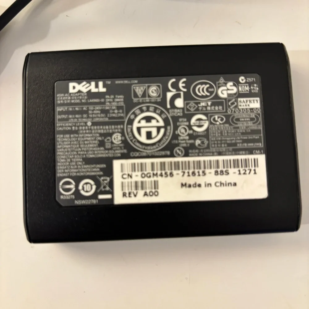 Dell M109S Micro DLP Projector Ultra Mobile Pocket Bundle w/ Power Cable Case